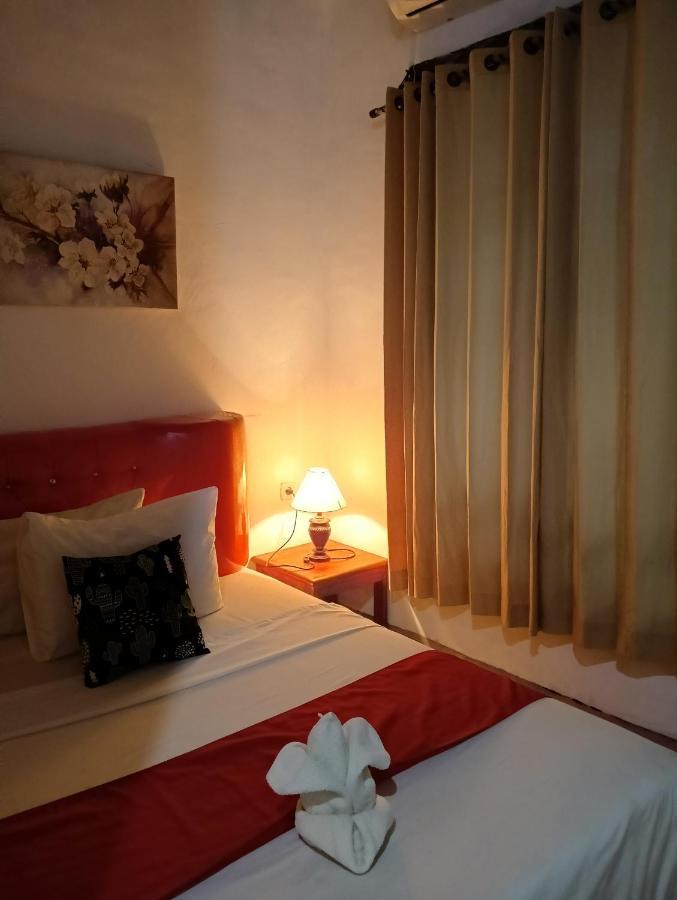 Ayu Homestay Kuta  Екстер'єр фото