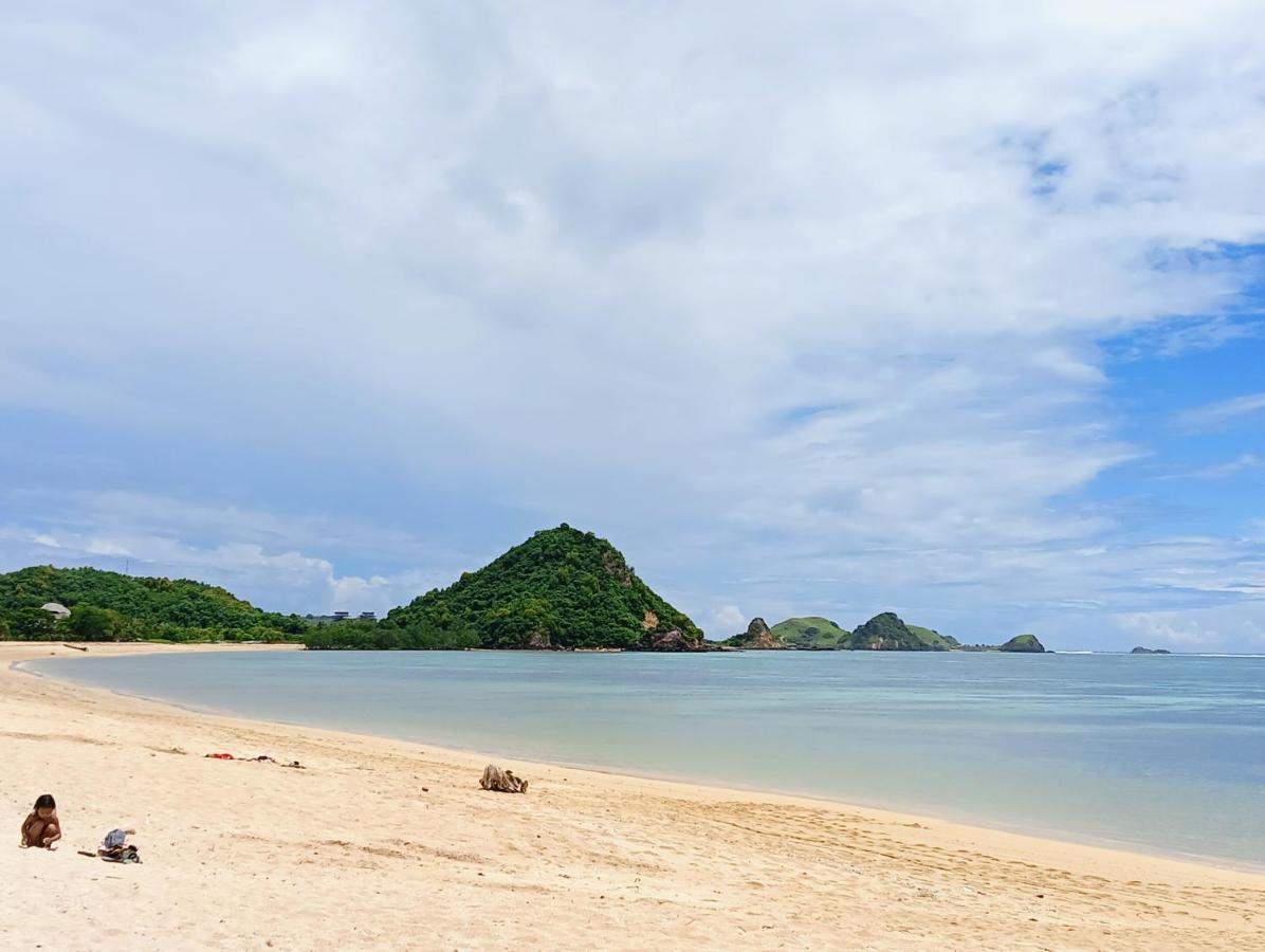 Ayu Homestay Kuta  Екстер'єр фото